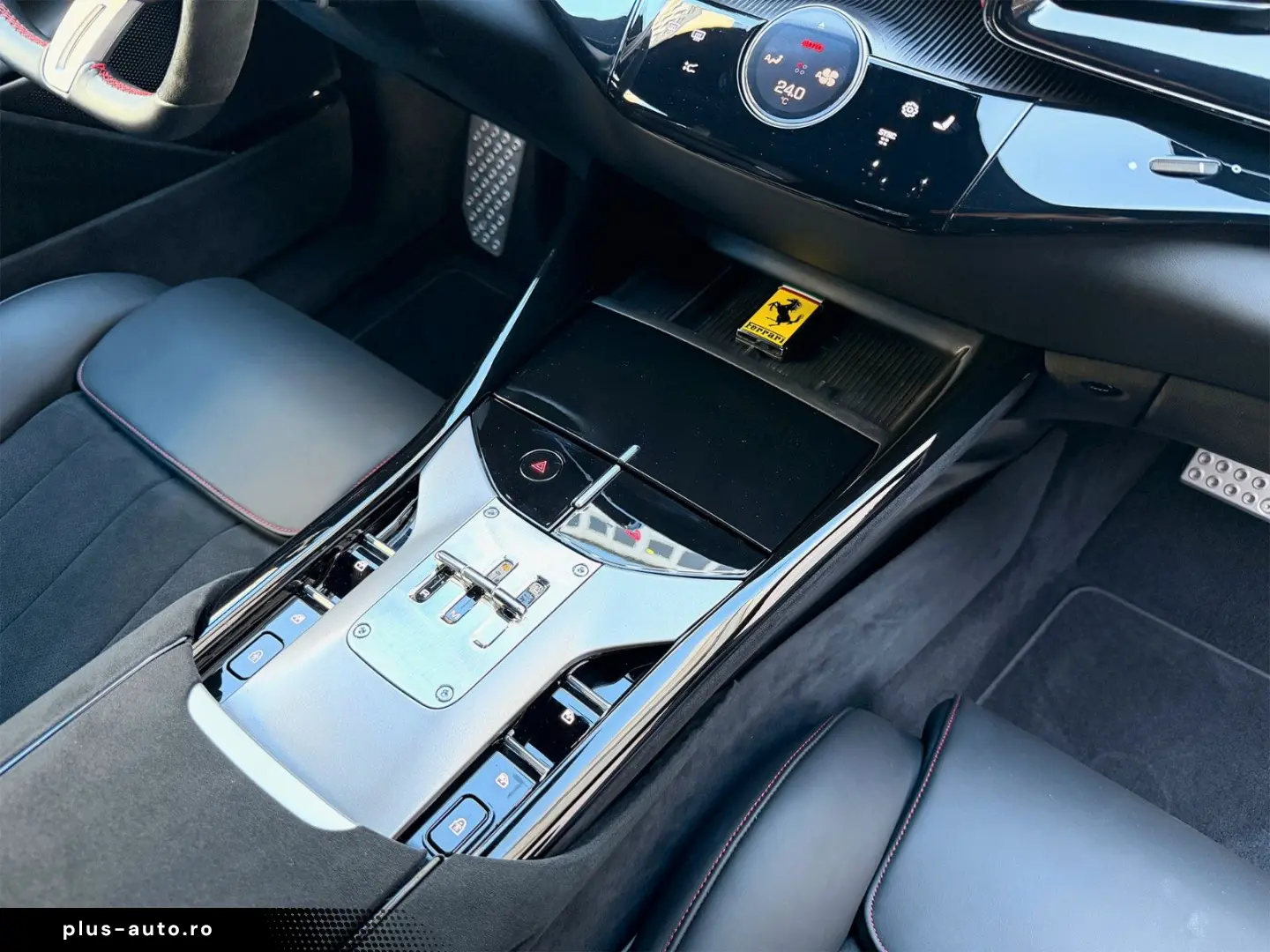 FERRARI Purosangue Carbon Rosso 70th Anniversary LIFT