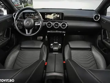 Mercedes-Benz A 200 Sedan 7G-DCT Style