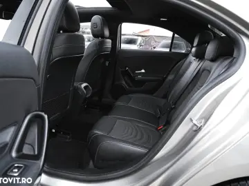 Mercedes-Benz A 200 Sedan 7G-DCT Style