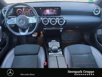 MERCEDES-BENZ CLA 250 e Coupé AMG Panorama Night Kamera MBUX