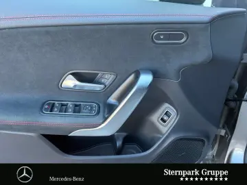 MERCEDES-BENZ CLA 250 e Coupé AMG Panorama Night Kamera MBUX