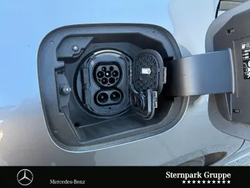 MERCEDES-BENZ CLA 250 e Coupé AMG Panorama Night Kamera MBUX