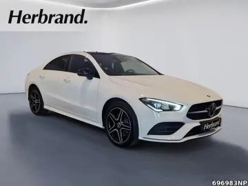 MERCEDES-BENZ CLA 250 e Coupé AMG Panorama Totwinkel&hellip;