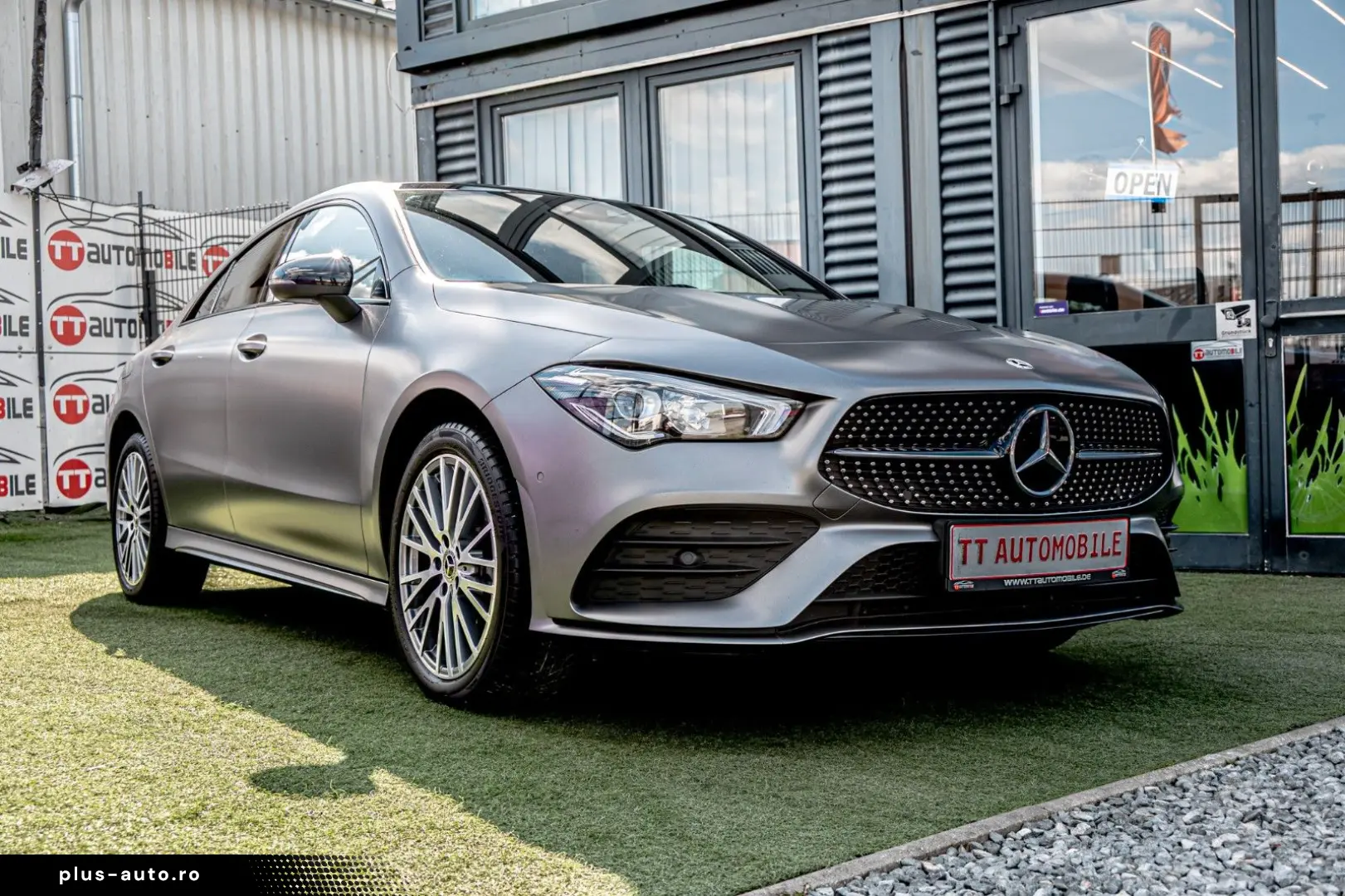 MERCEDES-BENZ CLA 250e 8G-DCT AMG LINE AMBIENTE PANO NIGHT