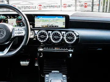 MERCEDES-BENZ CLA 250e 8G-DCT AMG LINE AMBIENTE PANO NIGHT