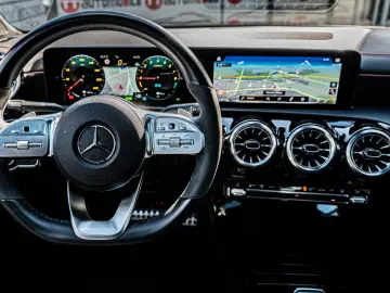 MERCEDES-BENZ CLA 250e 8G-DCT AMG LINE AMBIENTE PANO NIGHT