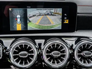 MERCEDES-BENZ CLA 250e 8G-DCT AMG LINE AMBIENTE PANO NIGHT