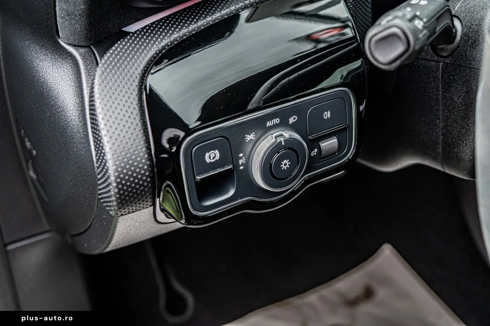 MERCEDES-BENZ CLA 250e 8G-DCT AMG LINE AMBIENTE PANO NIGHT