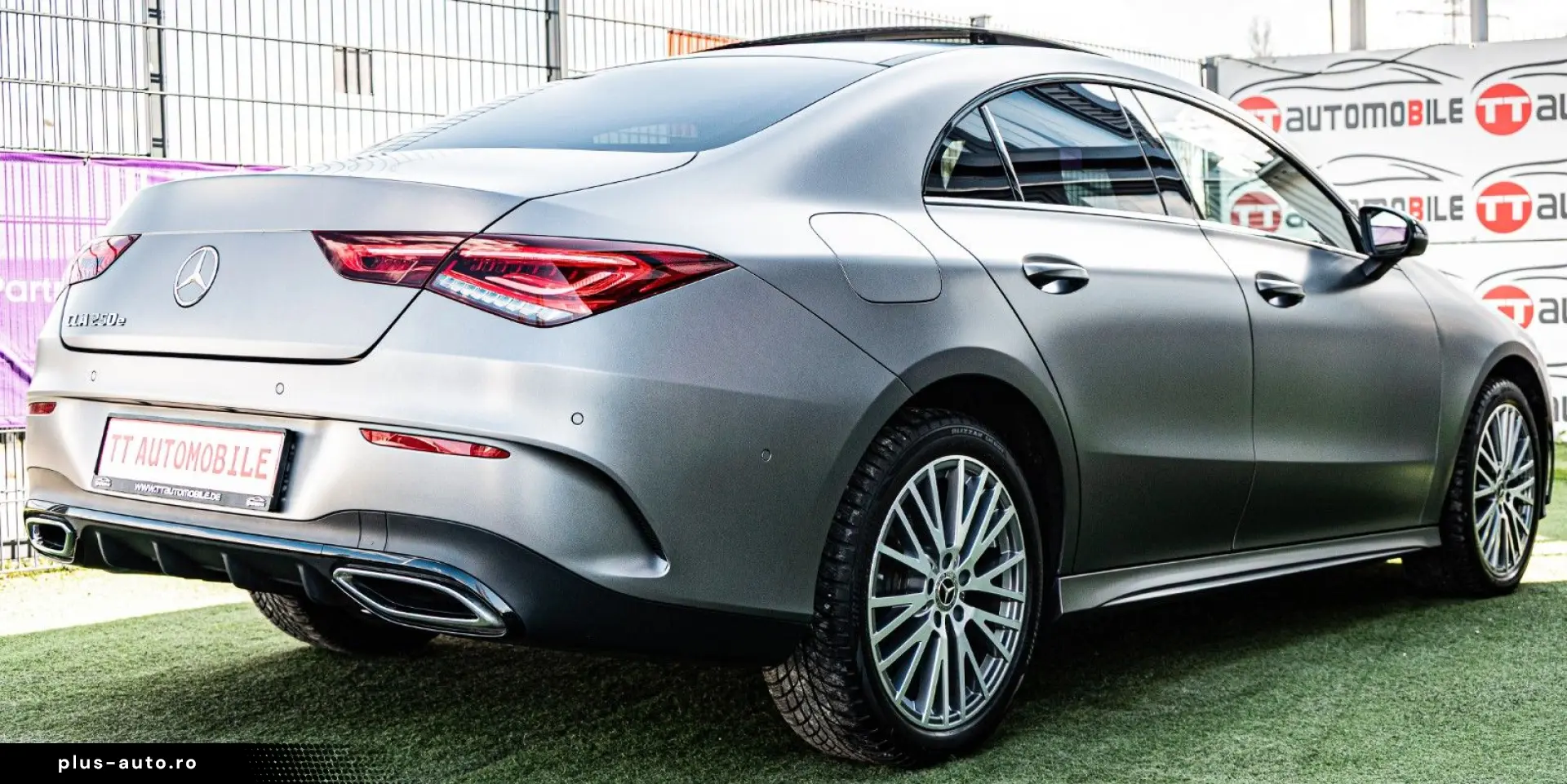 MERCEDES-BENZ CLA 250e 8G-DCT AMG LINE AMBIENTE PANO NIGHT