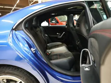 MERCEDES-BENZ CLA 250 e Coupé AMG Sport Advanced  Di&hellip;