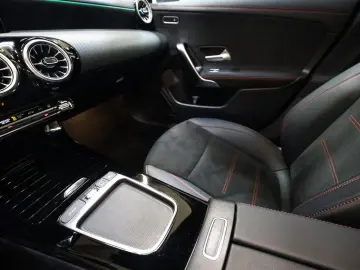 MERCEDES-BENZ CLA 250 e Coupé AMG Sport Advanced  Di&hellip;