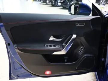 MERCEDES-BENZ CLA 250 e Coupé AMG Sport Advanced  Di&hellip;