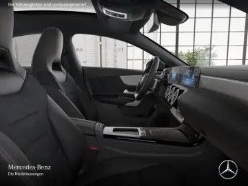 MERCEDES-BENZ CLA 250e Cp AMG Premium Night Pano AHK TotW 18