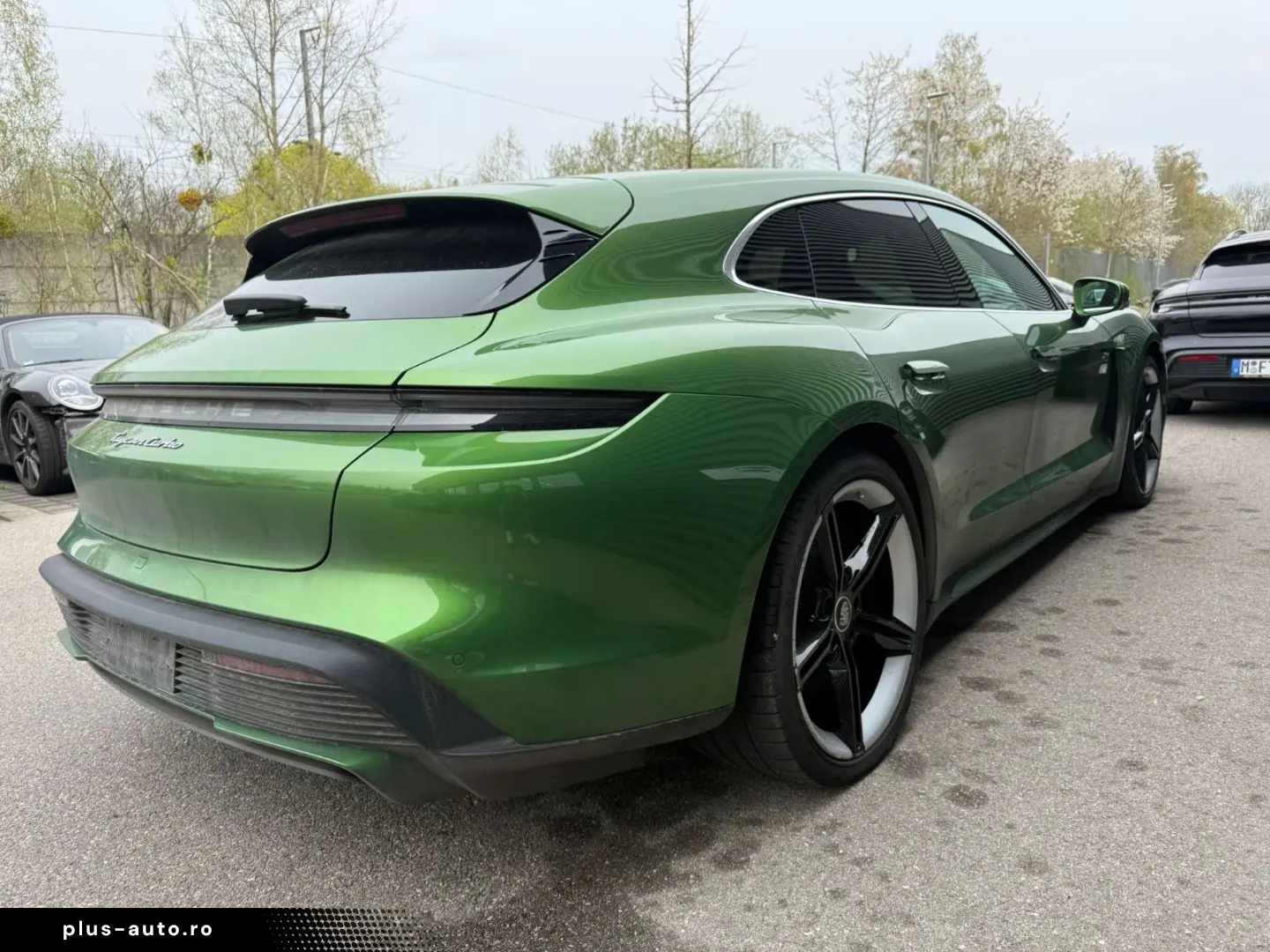 PORSCHE Taycan Turbo Sport Turismo PCCB PDCC Alu 21  SCP