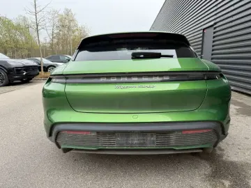 PORSCHE Taycan Turbo Sport Turismo PCCB PDCC Alu 21  SCP