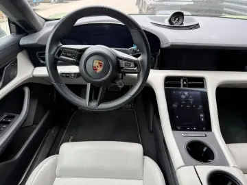 PORSCHE Taycan Turbo Sport Turismo PCCB PDCC Alu 21  SCP