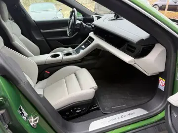 PORSCHE Taycan Turbo Sport Turismo PCCB PDCC Alu 21  SCP