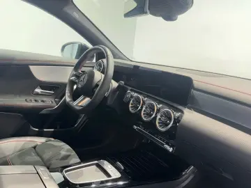 MERCEDES-BENZ CLA 250 e AMG Night Multibeam Panorama&hellip;