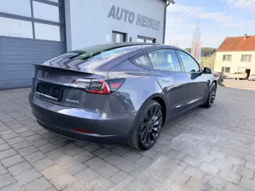 TESLA Model 3 Performance    1. Hand     GREY