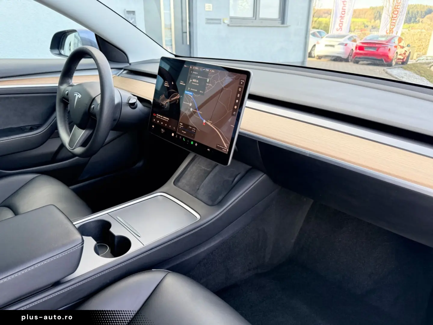TESLA Model 3 Performance    1. Hand     GREY