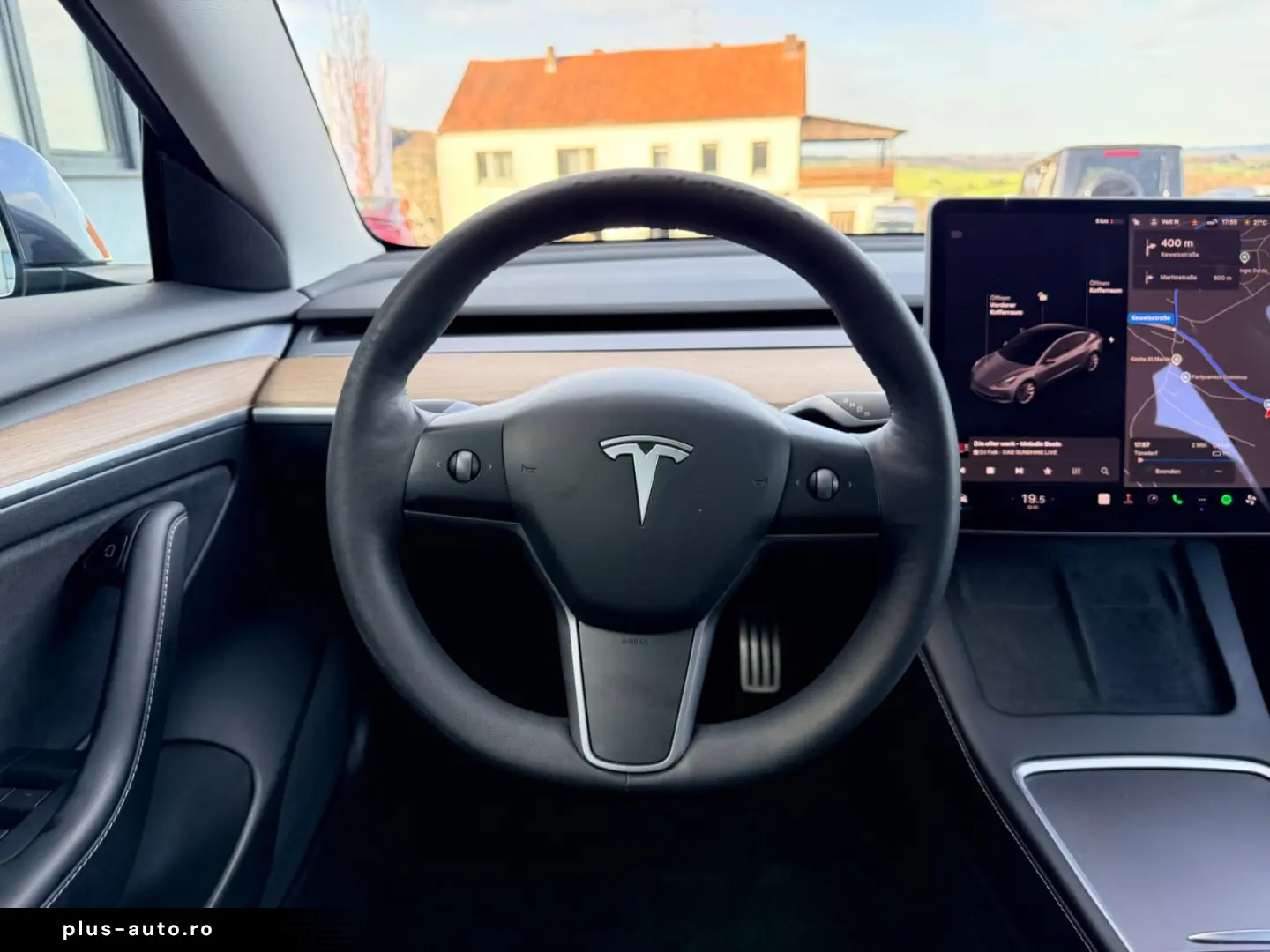 TESLA Model 3 Performance    1. Hand     GREY