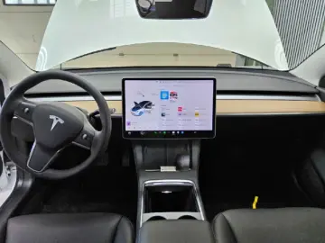 TESLA Model 3 Long Range Dual AWD Enhanced