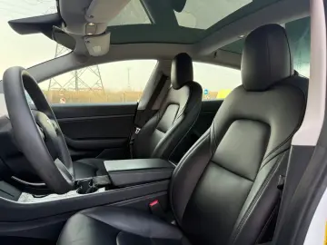 TESLA Model 3   Neu TüV   SR Plus RWD   SOH 89 6%