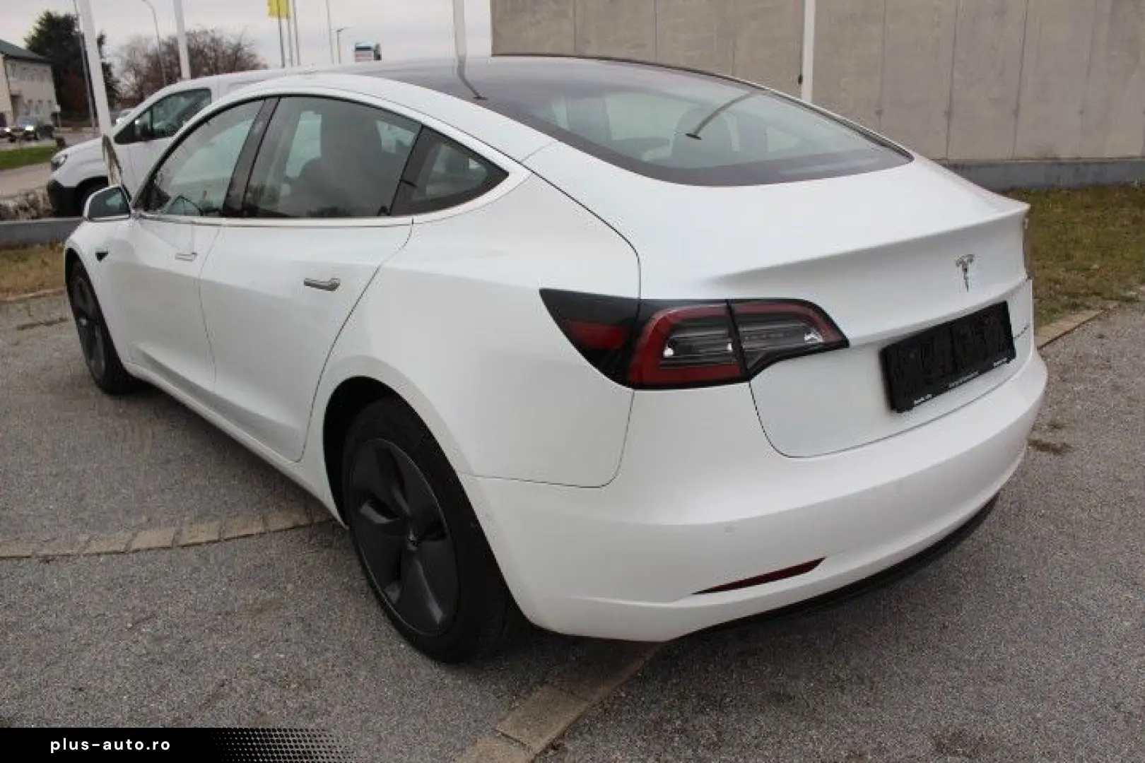 TESLA Model 3 Long Range AWD Cam