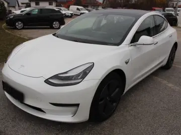 TESLA Model 3 Long Range AWD Cam