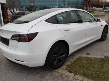 TESLA Model 3 Long Range AWD Cam