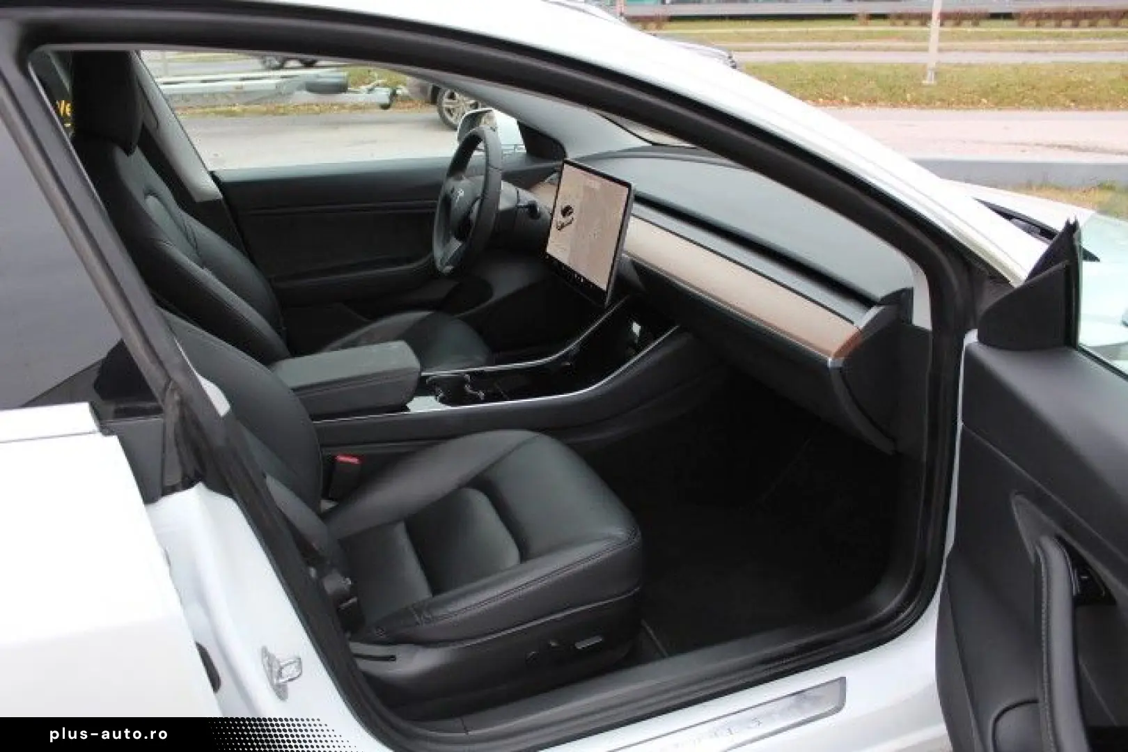 TESLA Model 3 Long Range AWD Cam