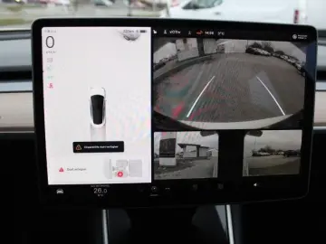 TESLA Model 3 Long Range AWD Cam