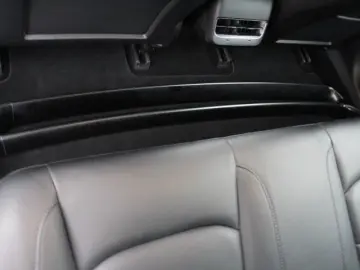 TESLA Model 3 Long Range AWD Cam