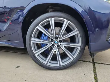 BMW X6 xDrive30d PANORAMA  LASER  H&K   360