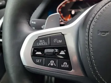 BMW X6 xDrive30d PANORAMA  LASER  H&K   360