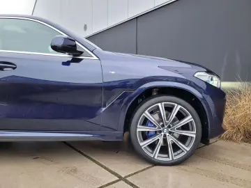 BMW X6 xDrive30d PANORAMA  LASER  H&K   360