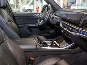 BMW X7 xDrive40i
