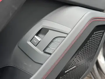 LAMBORGHINI Urus S 4.0 Facelift