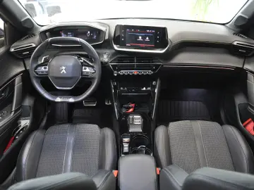 Peugeot 208 GT LINE 130 CP GARANTIE OFICIALA