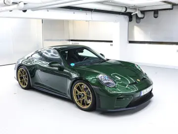 PORSCHE 992.2 GT3 Touring 4 Seats Manual Oakgreen LIFT