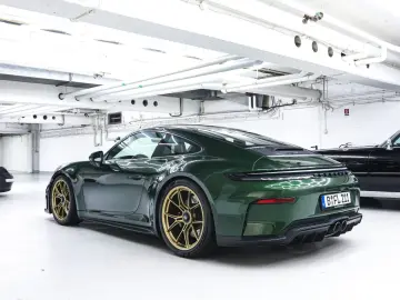 PORSCHE 992.2 GT3 Touring 4 Seats Manual Oakgreen LIFT
