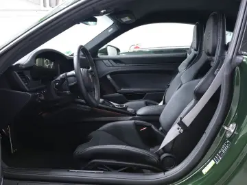 PORSCHE 992.2 GT3 Touring 4 Seats Manual Oakgreen LIFT