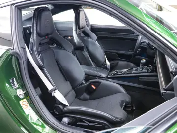 PORSCHE 992.2 GT3 Touring 4 Seats Manual Oakgreen LIFT