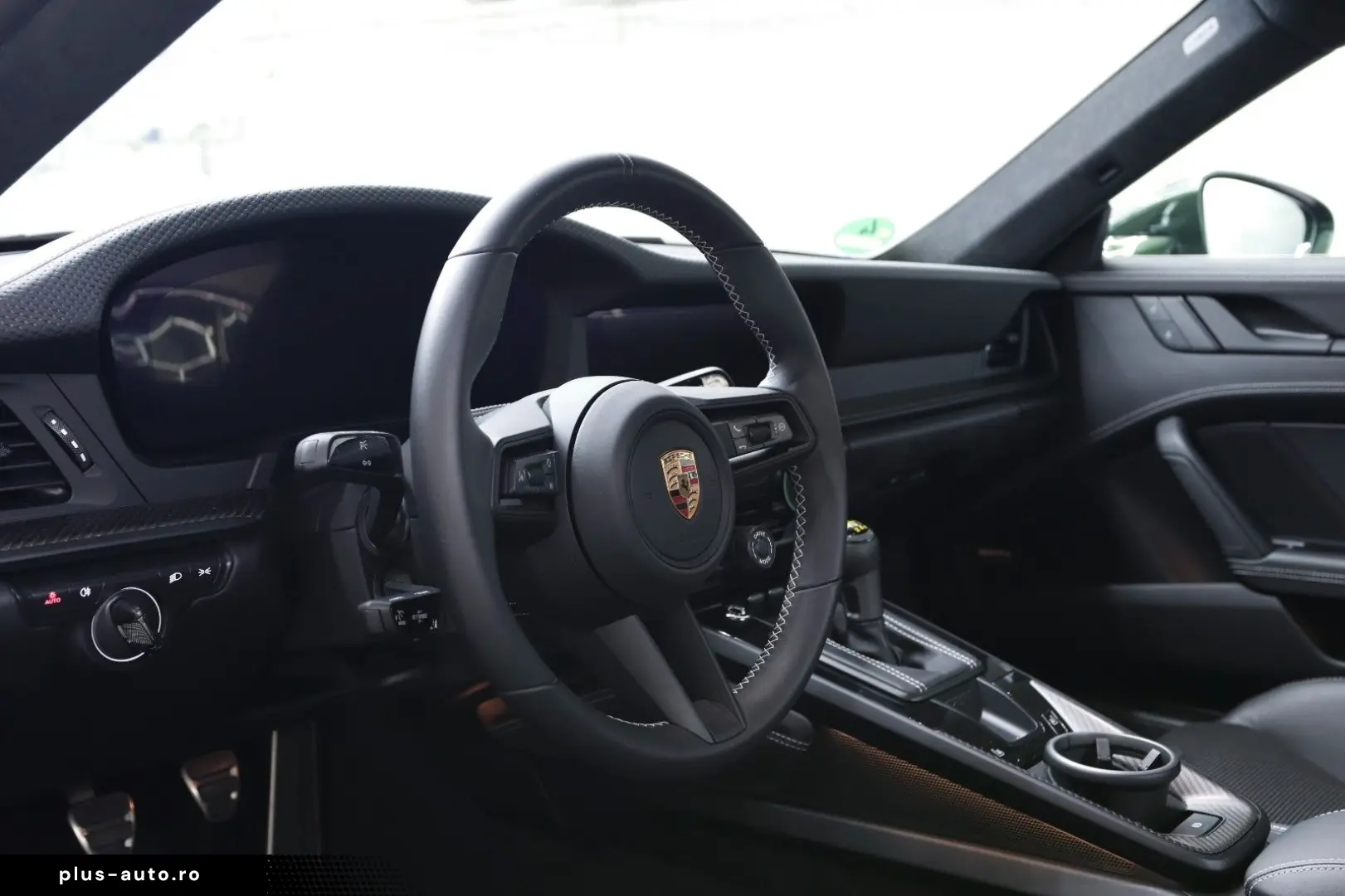 PORSCHE 992.2 GT3 Touring 4 Seats Manual Oakgreen LIFT