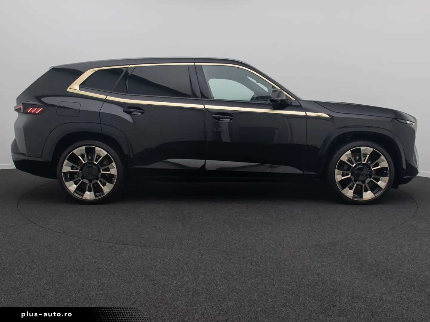 BMW XM B&W Massage 360  HUD SoftClose Individual 23