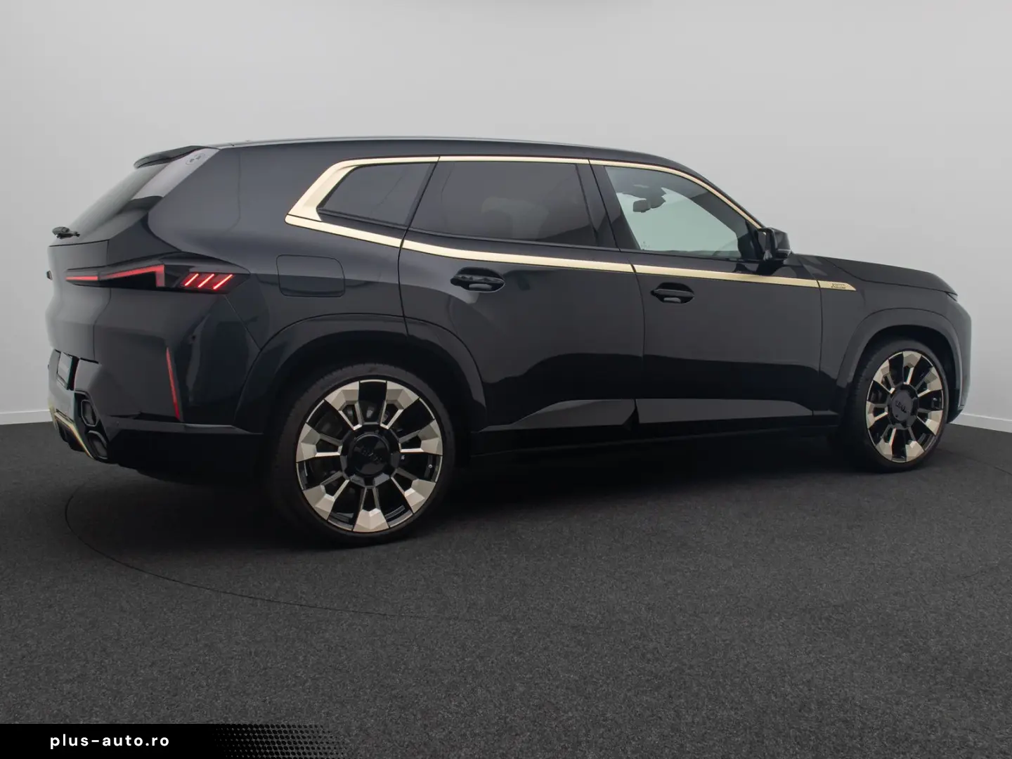 BMW XM B&W Massage 360  HUD SoftClose Individual 23