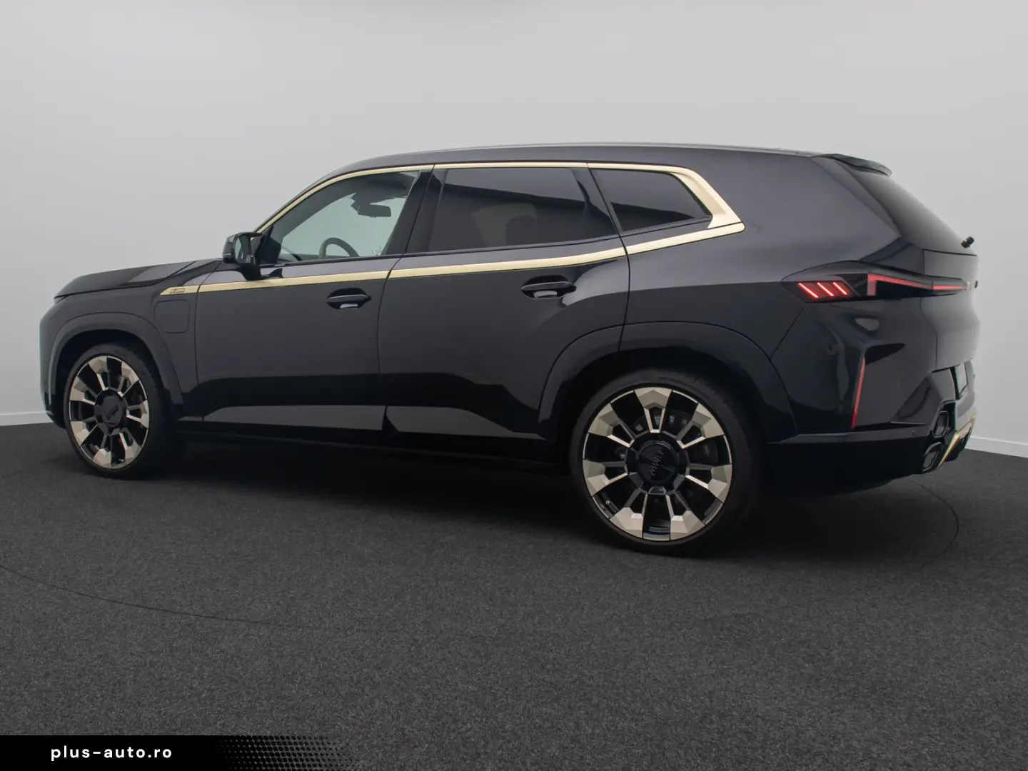 BMW XM B&W Massage 360  HUD SoftClose Individual 23