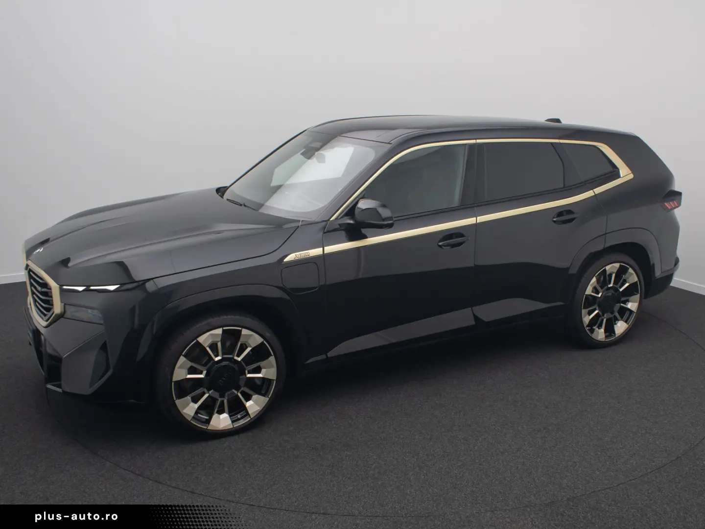 BMW XM B&W Massage 360  HUD SoftClose Individual 23