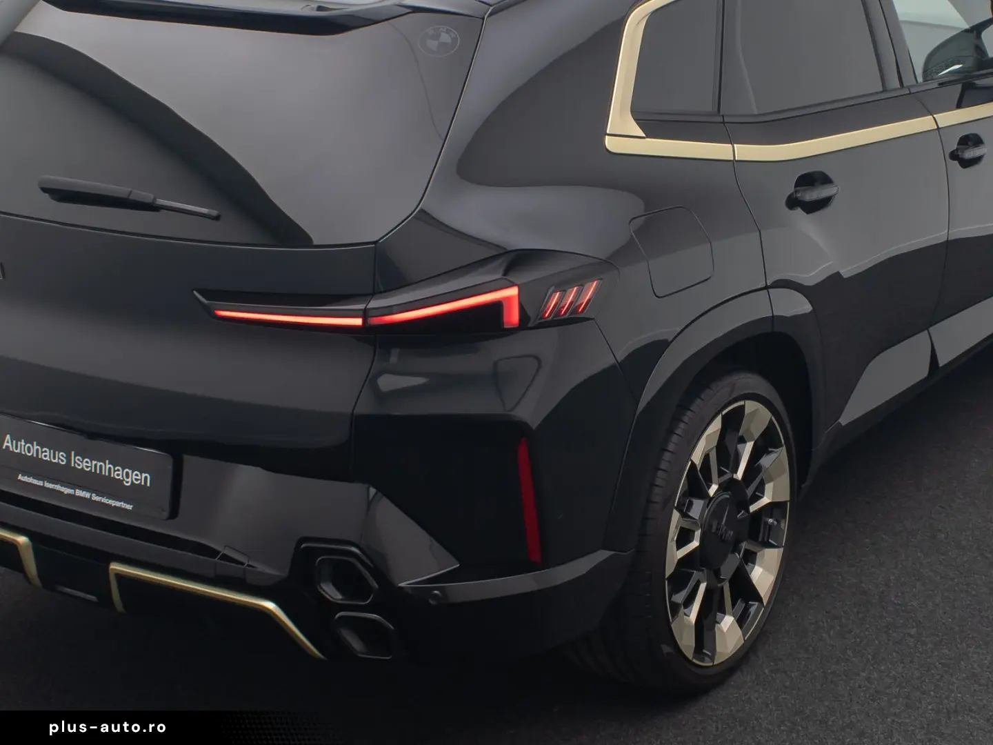 BMW XM B&W Massage 360  HUD SoftClose Individual 23