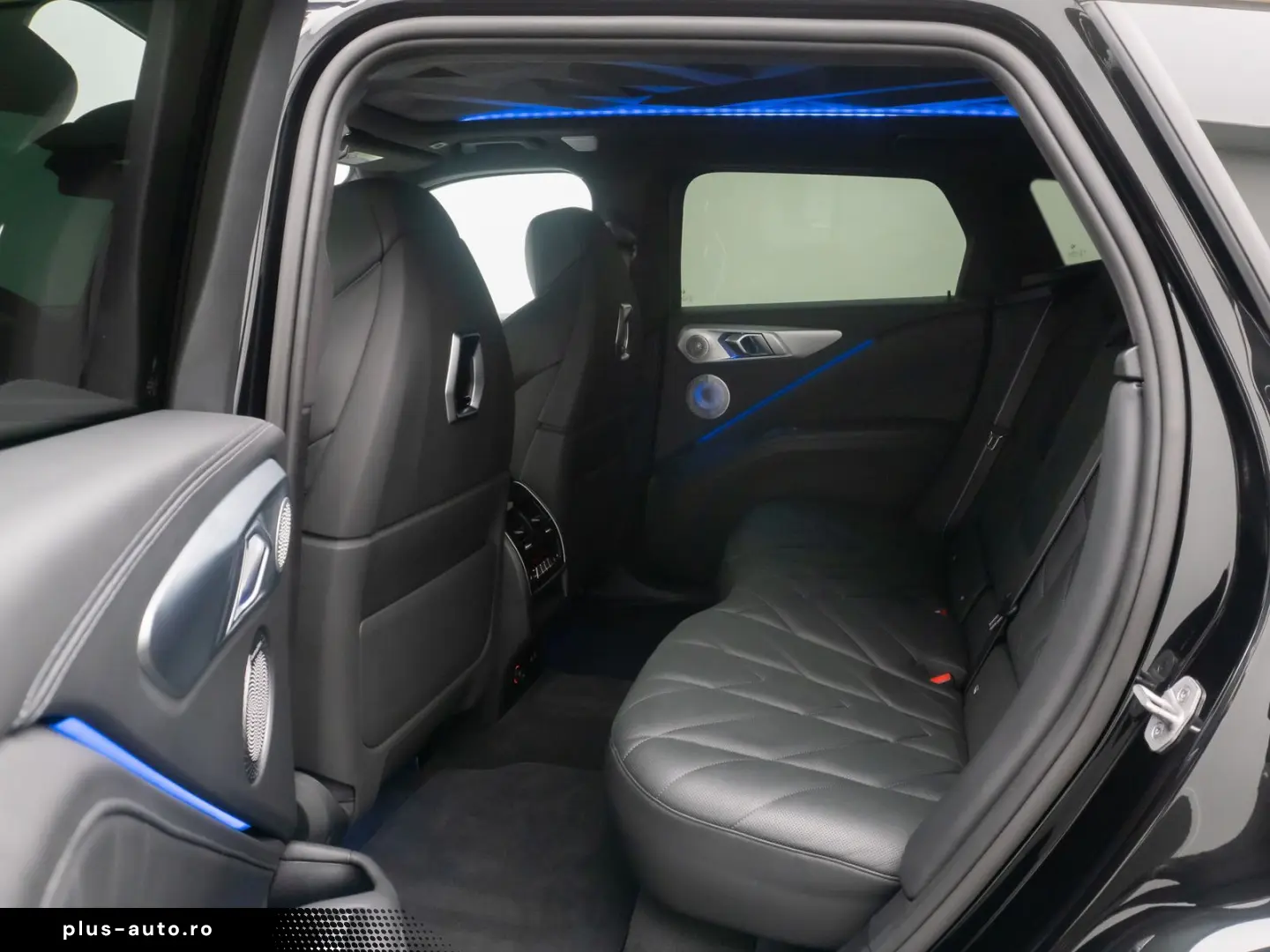 BMW XM B&W Massage 360  HUD SoftClose Individual 23